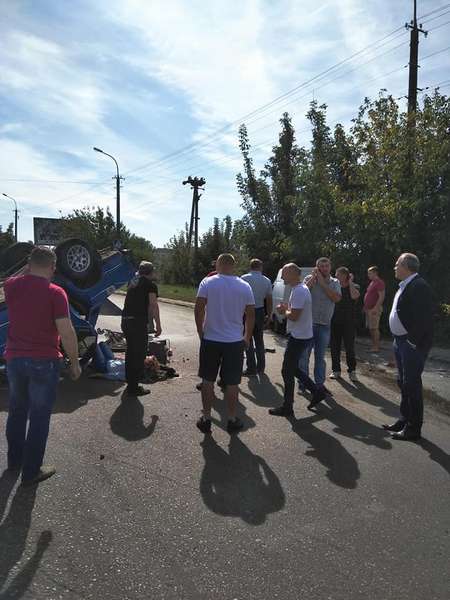 У Луцьку зіткнулися ВАЗ і «Таврія»: є постраждалі (фото) 