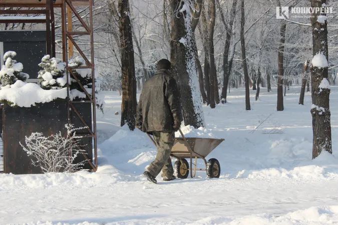 Казково: світлини Луцька, засипаного снігом