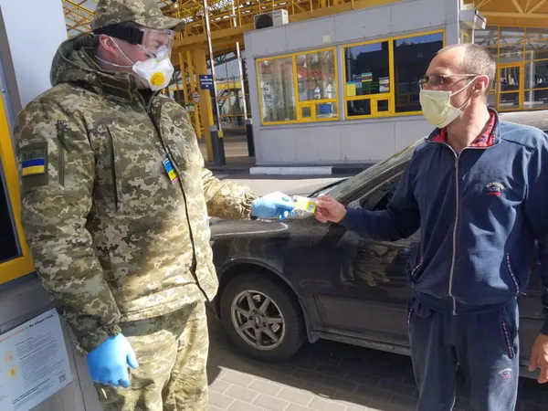 Луцькі прикордонники інформують, як діяти після перетину кордону
