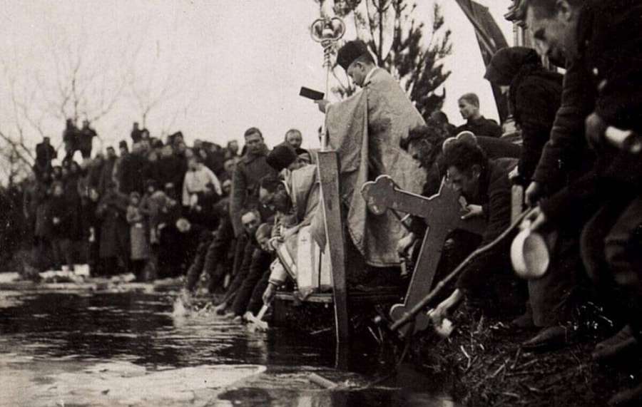Водохреще на Волині в часи Першої світової: ретрофото