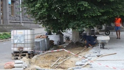 У центрі Луцька почали ремонтувати вулицю (фото)