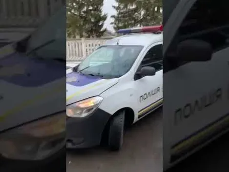 У Луцьку поліцейське авто загородило проїзд пожежникам (відео)