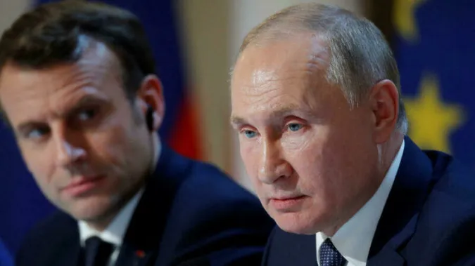 Макрон хоче на саміт БРІКС у ПАР, на якому чекають путіна