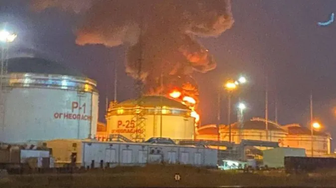 У Краснодарському краї на росії горить нафтобаза