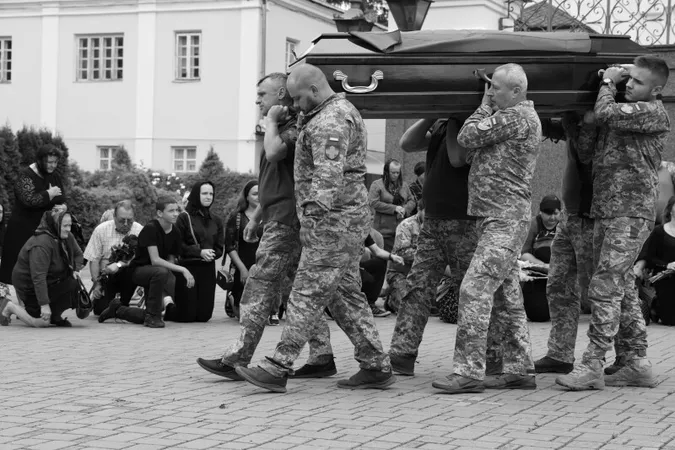 У Луцьку попрощалися із загиблим на Донеччині десантником Михайлом Кузьмою (фото)
