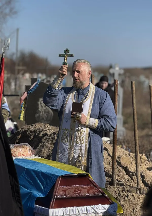 Майже два роки невідомості: на Волині попрощалися з воїном Андрієм Оніщуком (фото)
