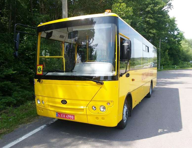 Із Луцька на Житомирщину відправили п’ять шкільних автобусів (фото)