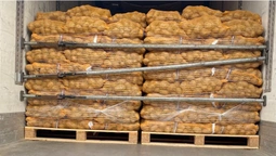 Медобладнання серед картоплі: в «Ягодині» знайшли прихований товар на пів мільйона (фото)