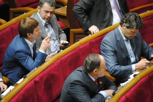 Івахів та Мартиняк більше не хочуть бути нардепами, - ЗМІ