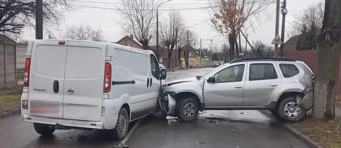 У Луцьку в ДТП постраждала 13-річна дівчина (фото)