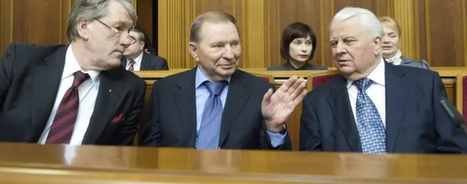 Воєнний стан затягнули аж до виборів, – екс-президенти України