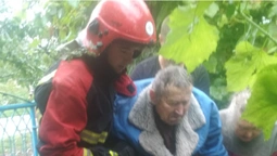 На Волині рятували чоловіка, що впав у колодязь (фото)