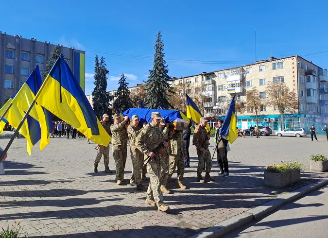 У Ковелі попрощалися із 24-річним воїном Олексієм Жалаєм (фото)