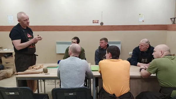 Терапія для військових: під Луцьком проводять гончарні майстер-класи (фото, відео)