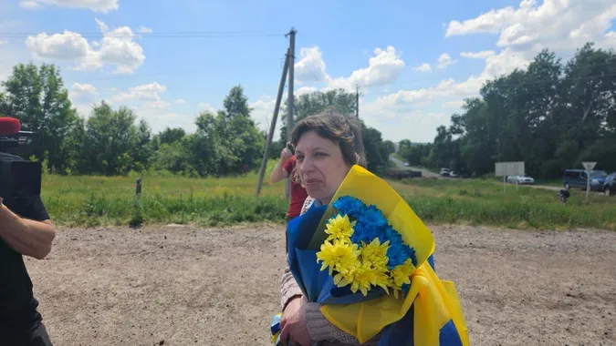 В Україну з російського полону повернули 75 людей (фото)