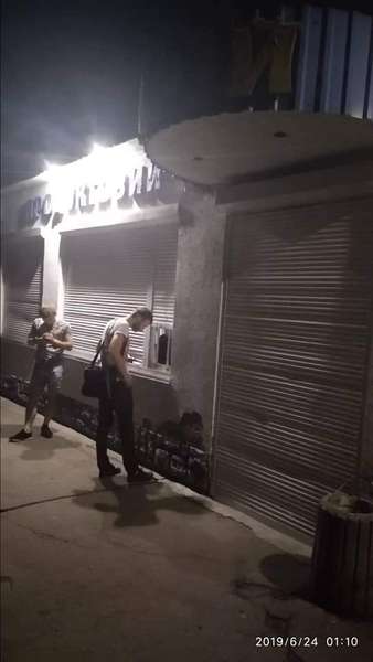 У Луцьку оштрафували продавців за алкоголь вночі (фото)