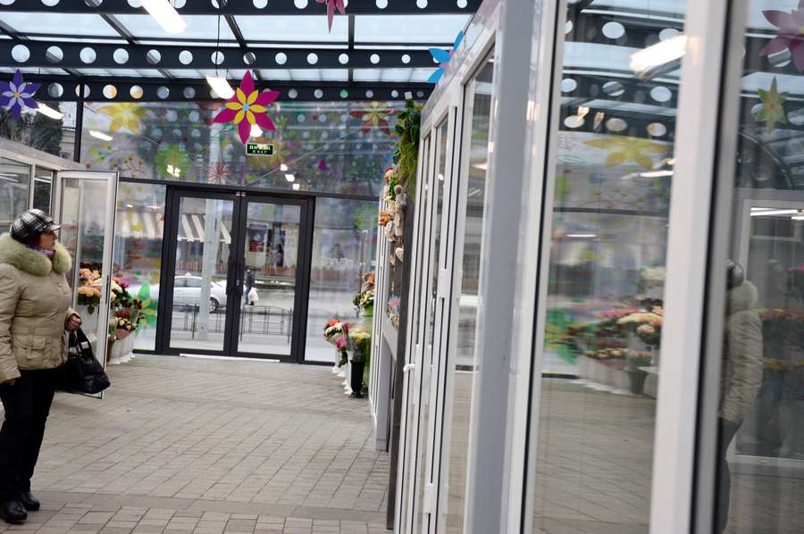 Луцькі квіткарі розпочали торгівлю в новому місці (ФОТО)