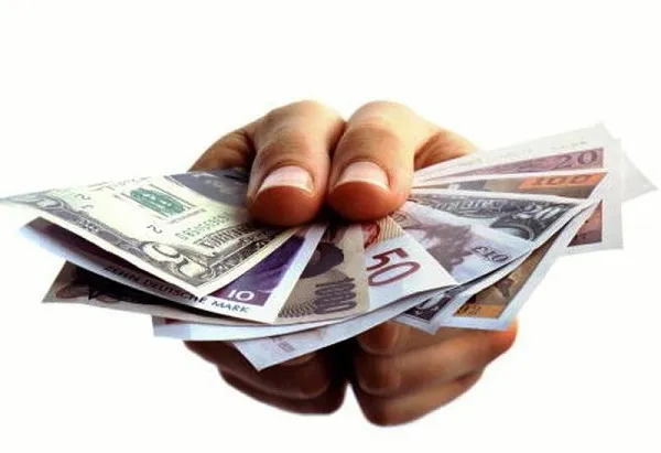 У кого, скільки і для чого Україна набрала кредитів
