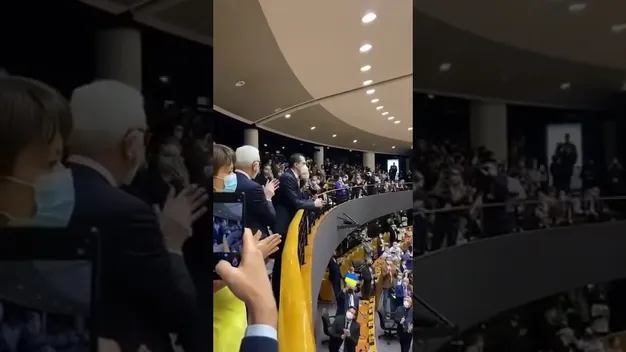 Виступ Зеленського: Європарламент аплодує стоячи (відео)