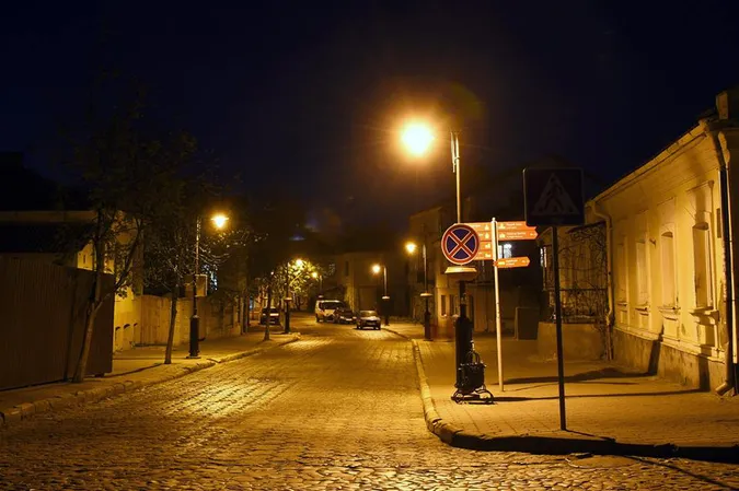 Показали таємничі світлини нічного Луцька (фото)