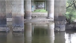Міст на Ковельській у Луцьку ремонтують, а опори руйнуються