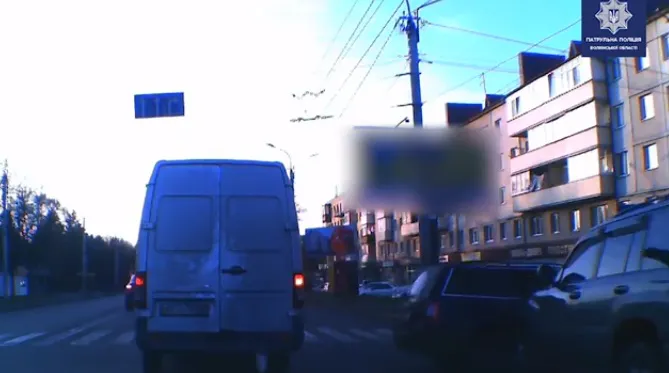 Не пропустили на дорозі: в Луцьку – дві аварії (відео)