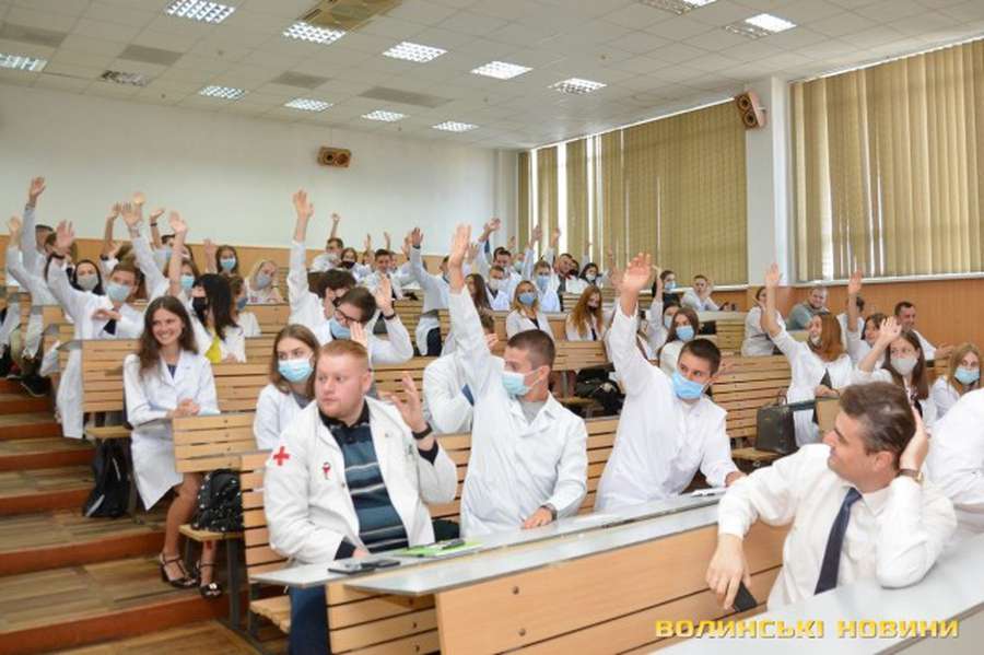 У ВНУ імені Лесі Українки навчають студентів-медиків