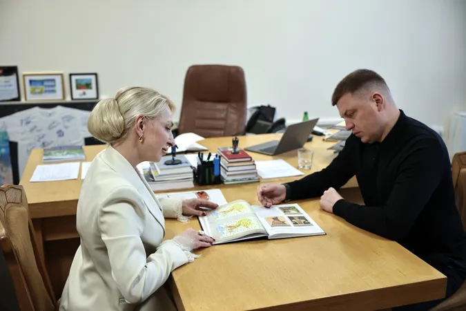 Волинський дослідник присвятив нову книгу 600-річчю з'їзду монархів у Луцьку (фото)