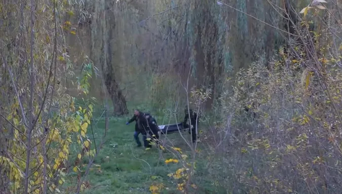 Жахлива знахідка у Луцьку: у річці Сапалаївка знайшли тіло чоловіка (відео)