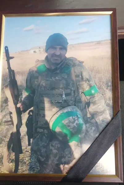 Понад рік був зниклим безвісти: у Струмівці попрощалися із воїном Іваном Шевчуком (фото)