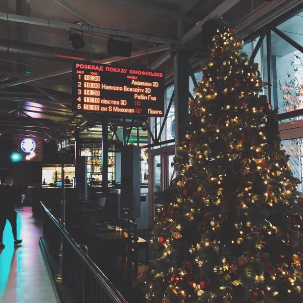 Grand Central: відчуй новорічну атмосферу (фото)*