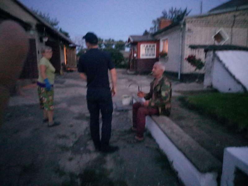 У Володимирському районі рятувальники упіймали паліїв трави (фото)
