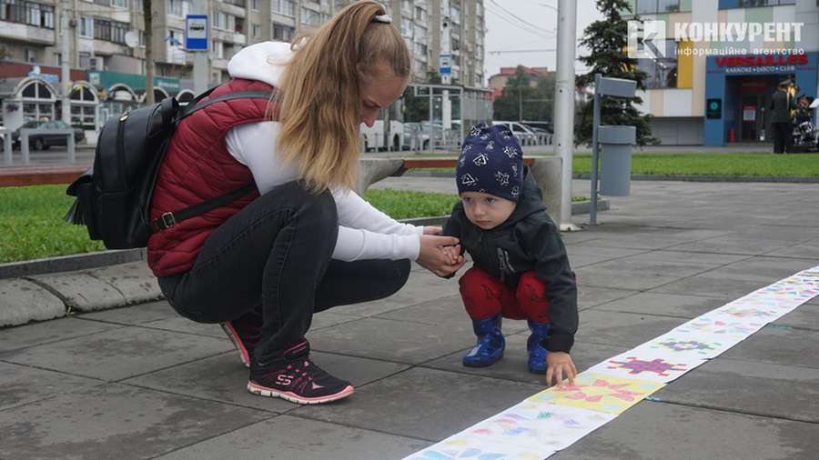Понад 600 маленьких лучан долучилися до встановлення рекорду України