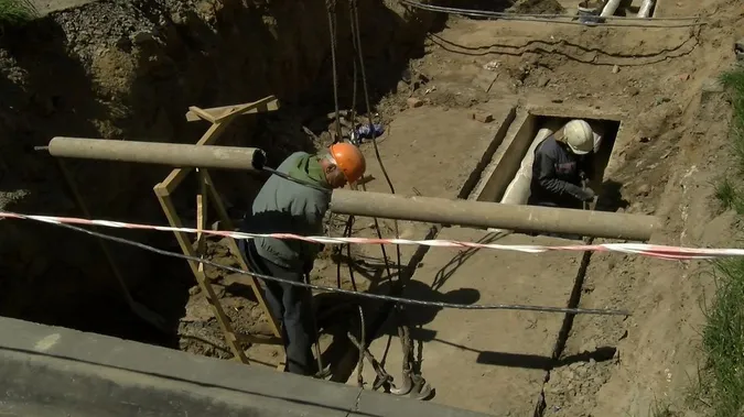 П'ять днів без гарячої води: коли на Соборності відремонтують трубопровід
