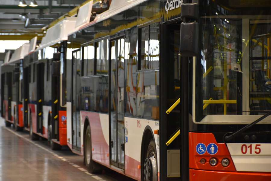 Луцьк отримав 9 нових тролейбусів (фото, відео)