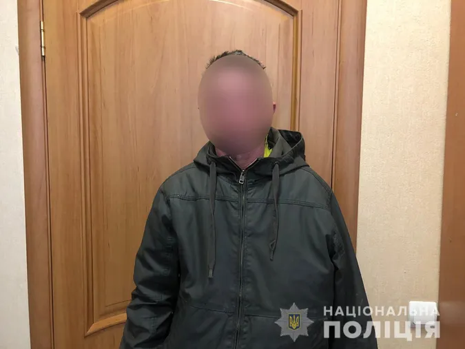 Перебував у розшуку з 2019: на Сумщині затримали волинянина, який ґвалтував падчерку (фото)