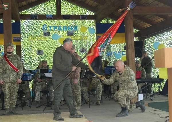 Командир 14 ОМБр вручав бійцям нагороди (фото)