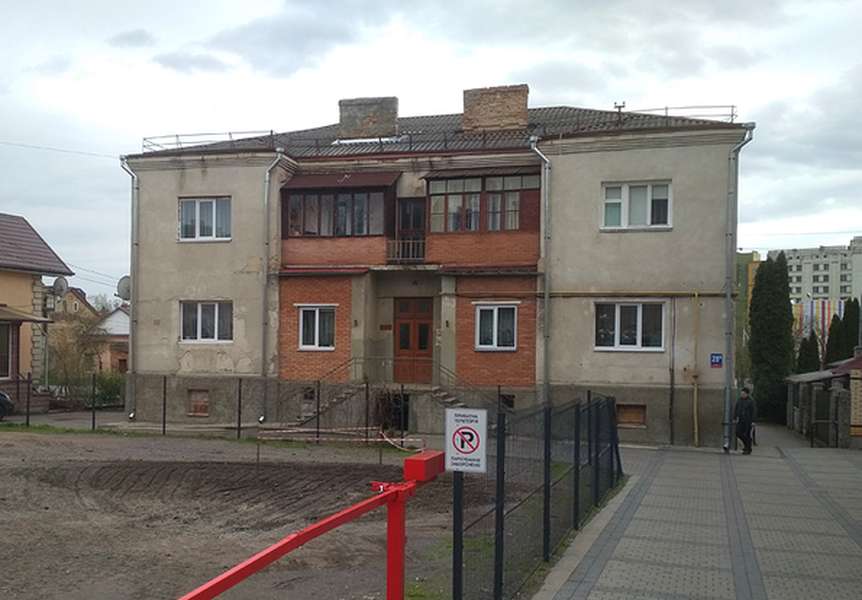 Будинок на Хмельницького в Луцьку виявився віллою 30-х років минулого століття (фото)