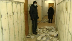 В інтернаті в Горохові, де обвалилася стіна, люди сплять у коридорах (відео)
