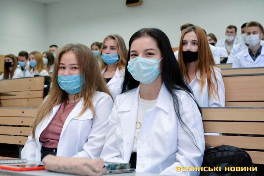 У ВНУ імені Лесі Українки навчають студентів-медиків