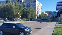 У Луцьку оштрафували водіїв за парковку на зупинці (фото)