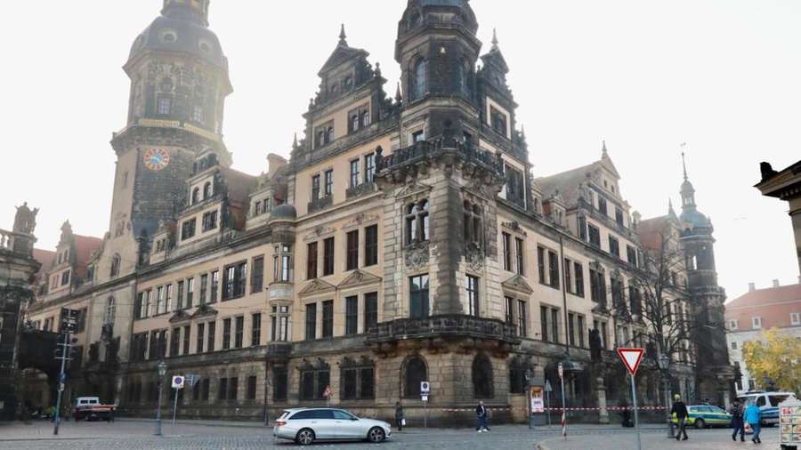Масштабна крадіжка: у Дрездені з музею винесли прикрас на мільярд євро (фото)