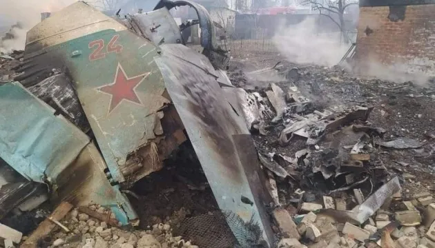 За 27 березня українські захисники знищили 4 літаки, 1 вертоліт, 2 БПЛА та 2 ракети