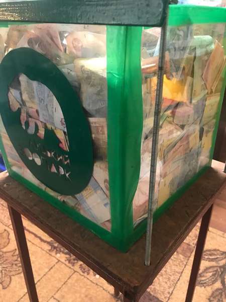 Майже 24 тисячі гривень: у Луцькому зоопарку порахували кошти зі скриньки для пожертв