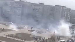 В Енергодарі окупанти почали обстрілювати учасників мітингу (відео)