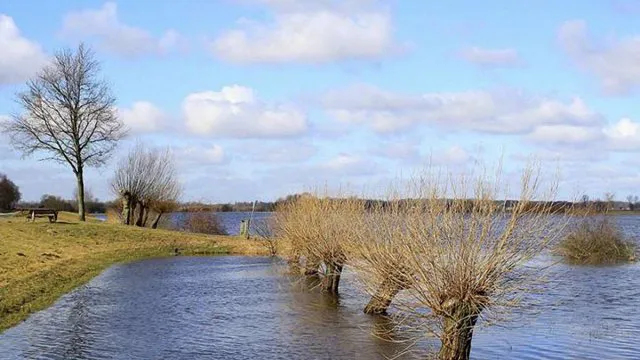 Рятувальники попереджають про підняття рівнів води у річках на Волині