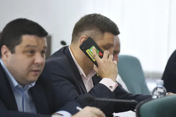Євген Ткачук та Сергій Була з наклейками «ЗеКоманди»