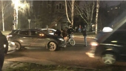 У Луцьку автомобіль збив велосипедиста (фото)
