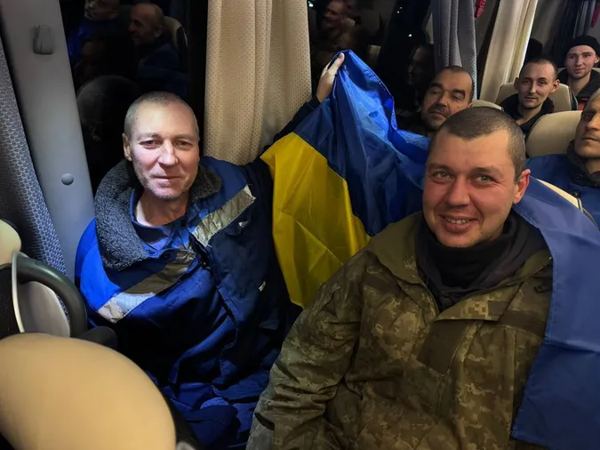На Волинь з полону повернулися троє захисників (фото)