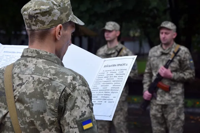 У Луцьку склали військову присягу прикордонники-новобранці (фото)